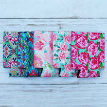 Load image into Gallery viewer, Blank Lilly Pulitzer Koozie